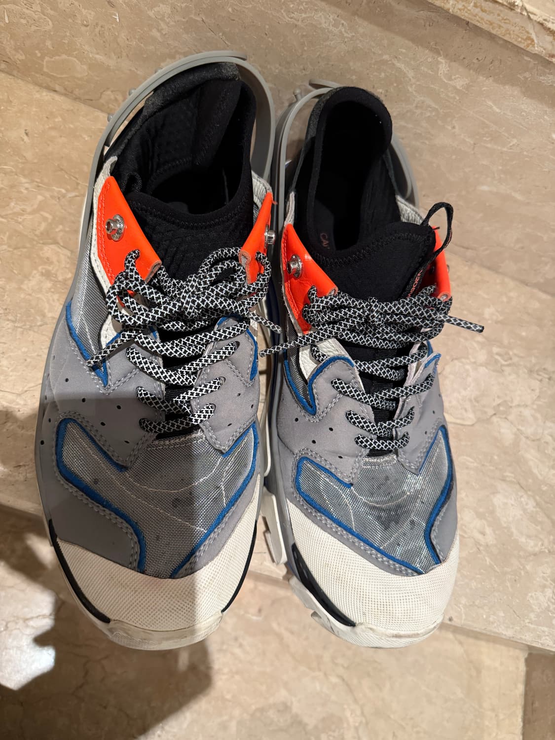 캘빈클라인 205w39nyc 카를로스 스니커즈 상품이미지2