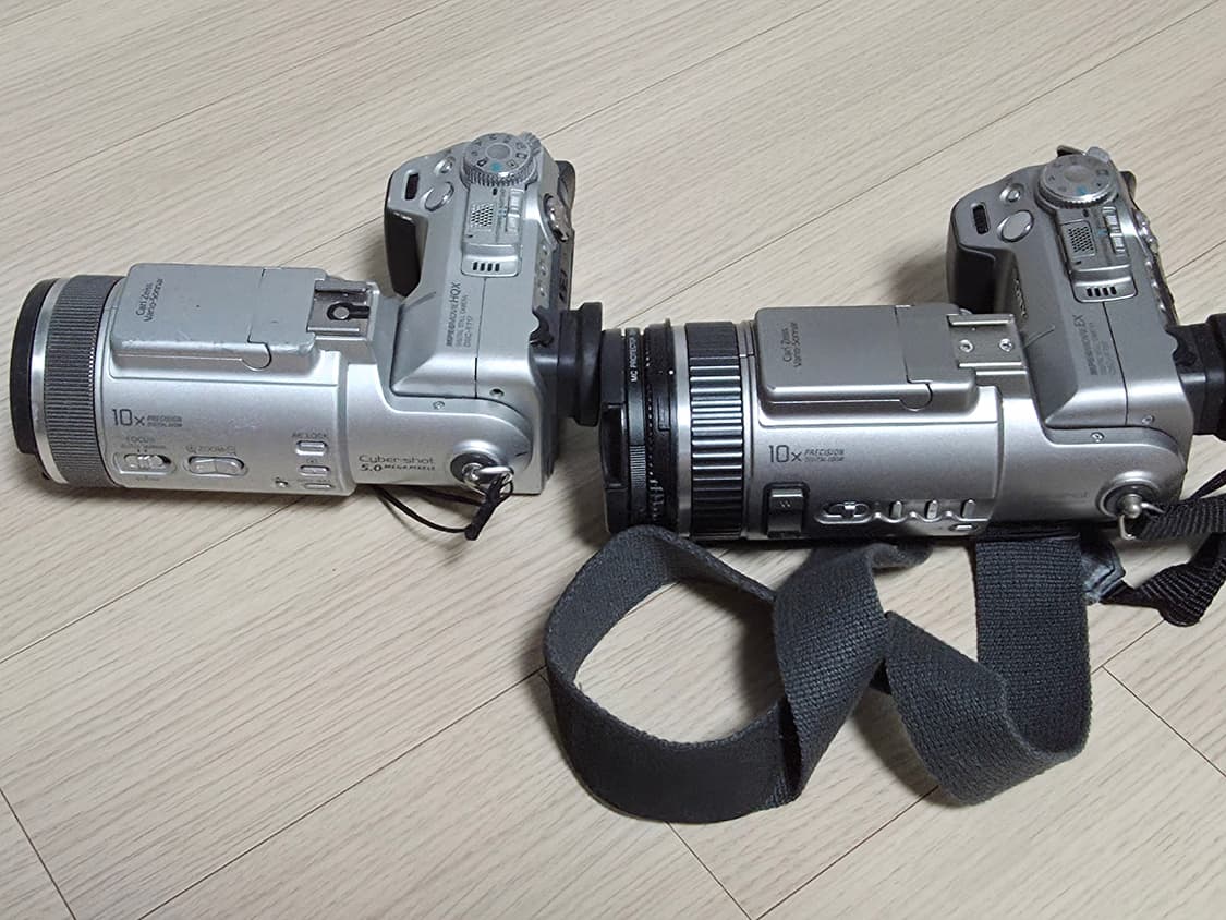 소니 사이버샷 DSC-F707, F717 디지털카메라 부품 진열용 상품이미지2