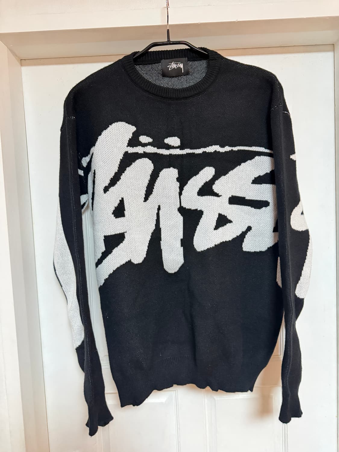 스투시 블랙 로고 니트 상품이미지1