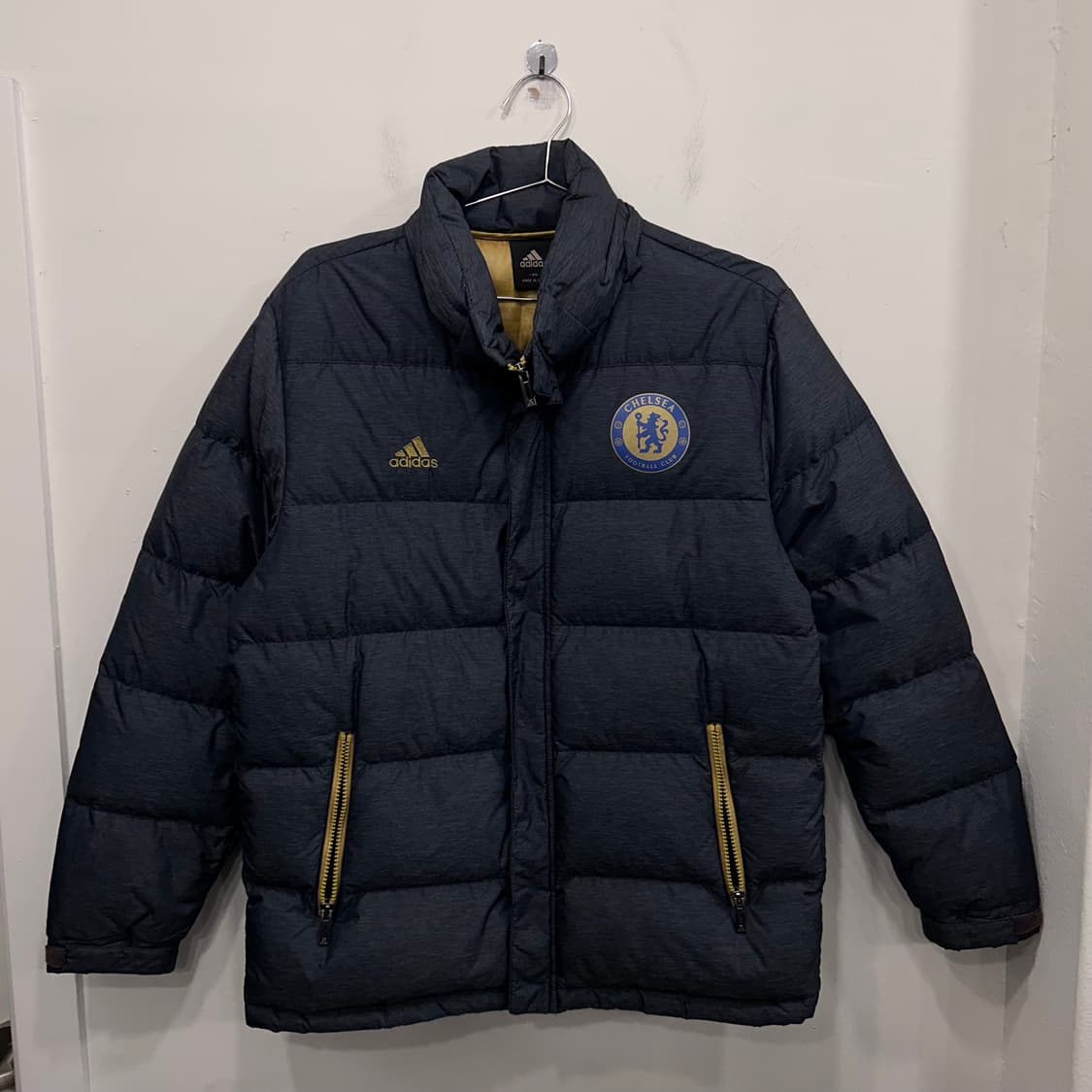 아디다스 올드스쿨 첼시 구스다운 패딩 자켓 상품이미지2