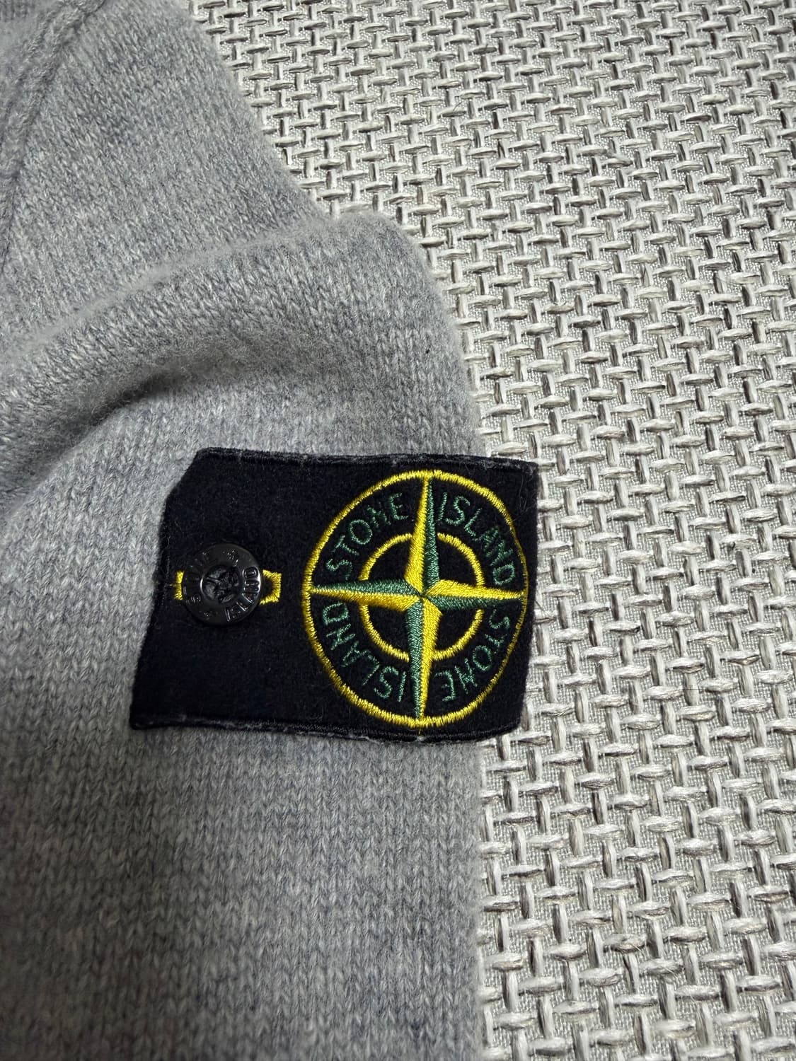 백화점판 스톤아일랜드 램스울 니트 반집업 M 상품이미지2