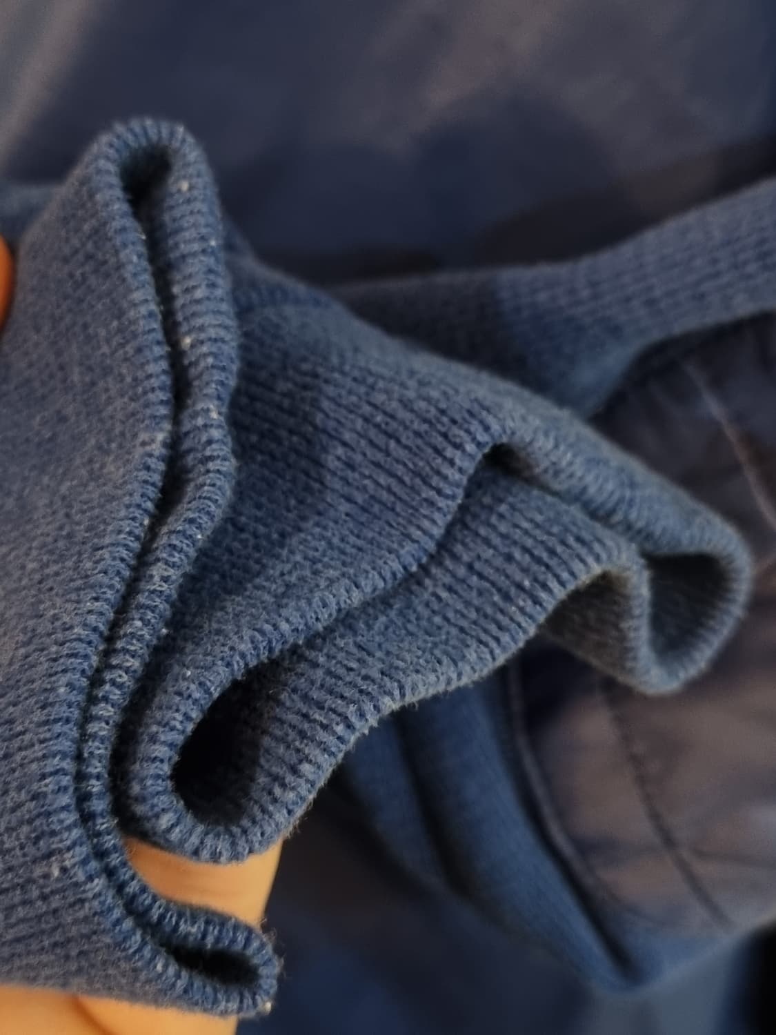 루이까스텔 방풍 반집업니트 100 상품이미지4