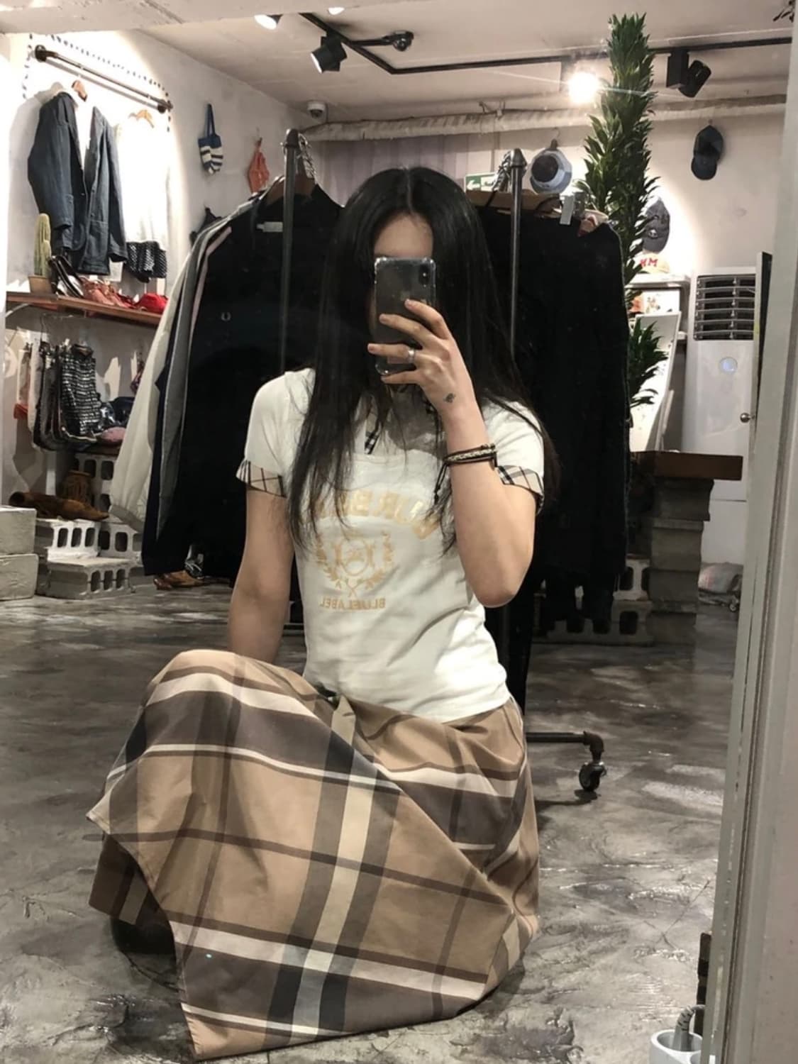 [1680]Burberry white sleeveless tank top 상품이미지1