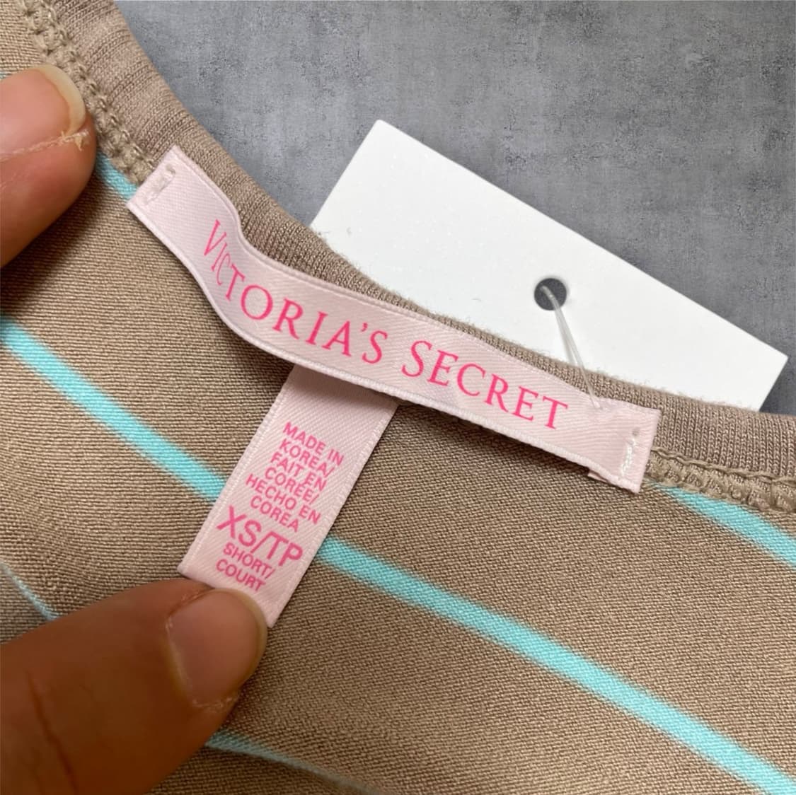 빅토리아시크릿 베이지 스트라이프 셔링 슬리브리스 롱 원피스 XS 상품이미지4