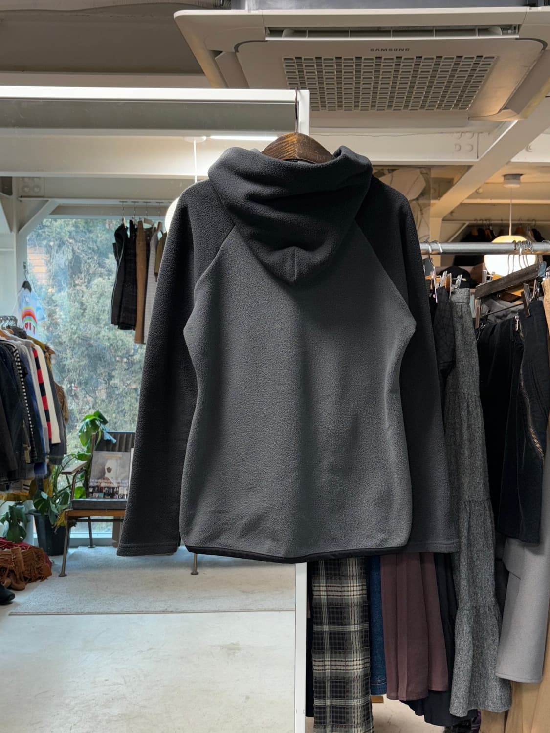 히스테릭 글래머 레글런 플리스 후드 상품이미지2