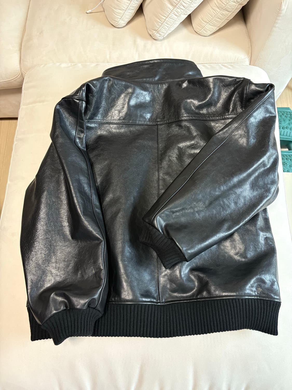 [4] 오라리 25fw 하드 램스킨 레더 블루종 상품이미지6