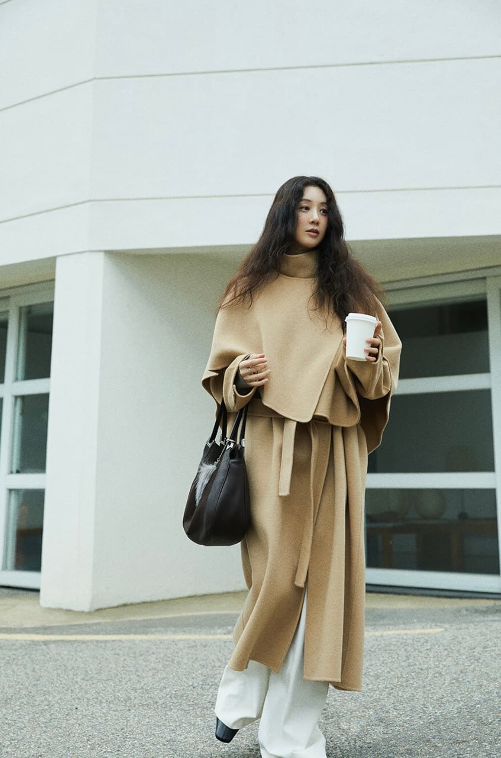 루에브르 카멜 케이프 코트 새상품 판매합니다  상품이미지1