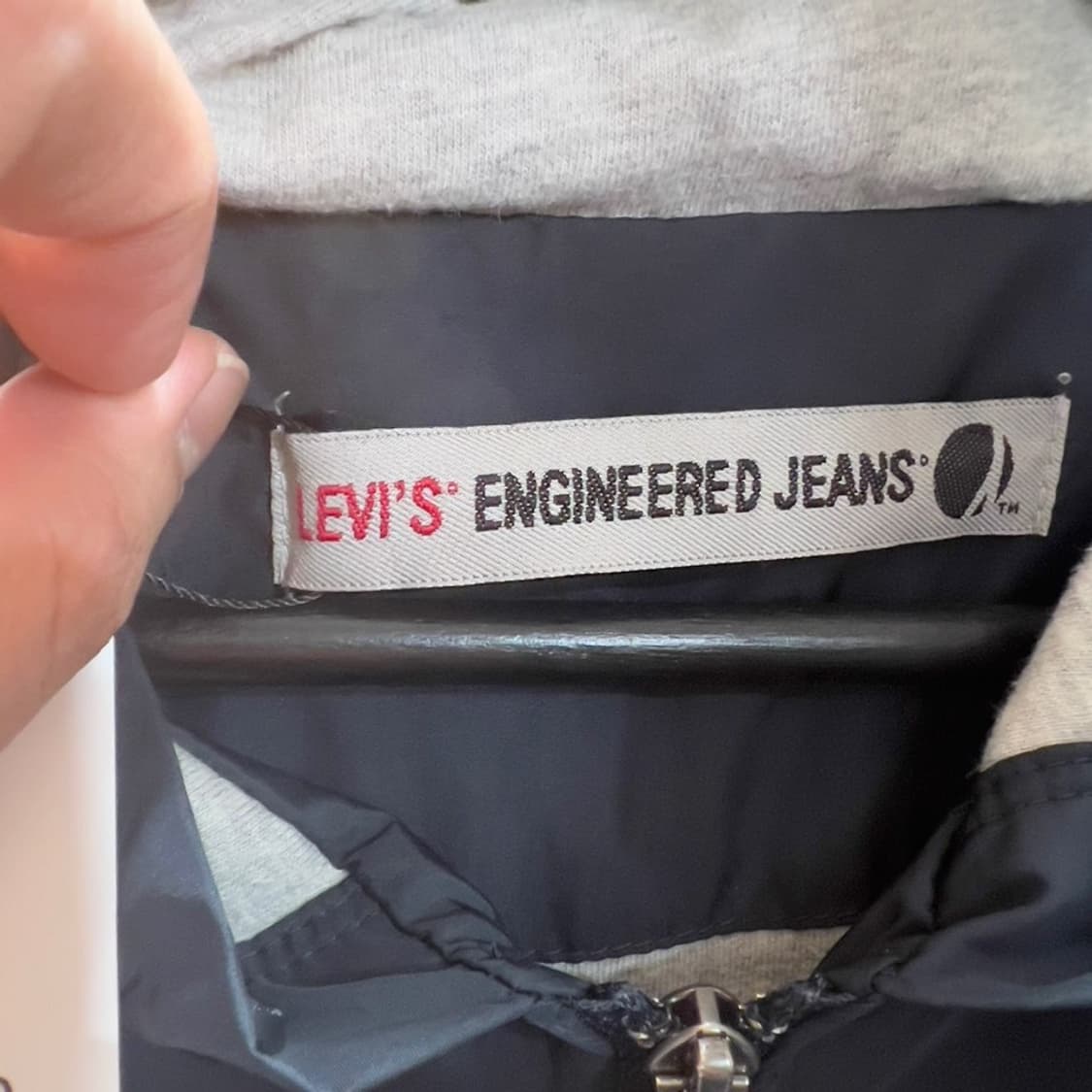 리바이스 엔지니어드 바람막이 상품이미지5