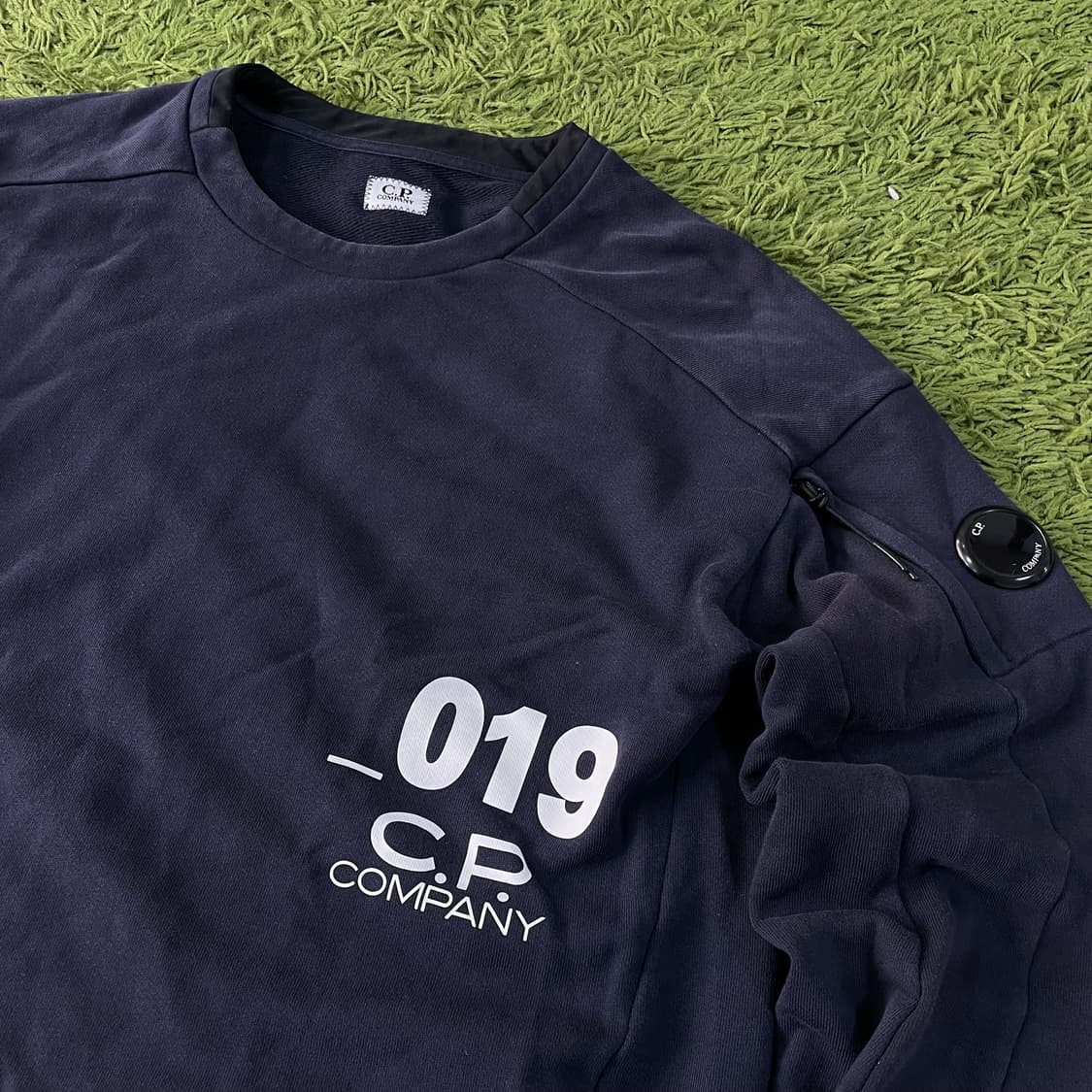 cp컴퍼니 고글 맨투맨 상품이미지1