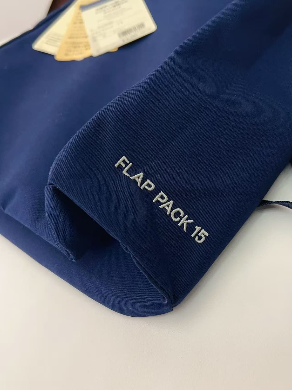 (새상품)몽벨 롤 탑 플랩팩 15 백팩 네이비 상품이미지5