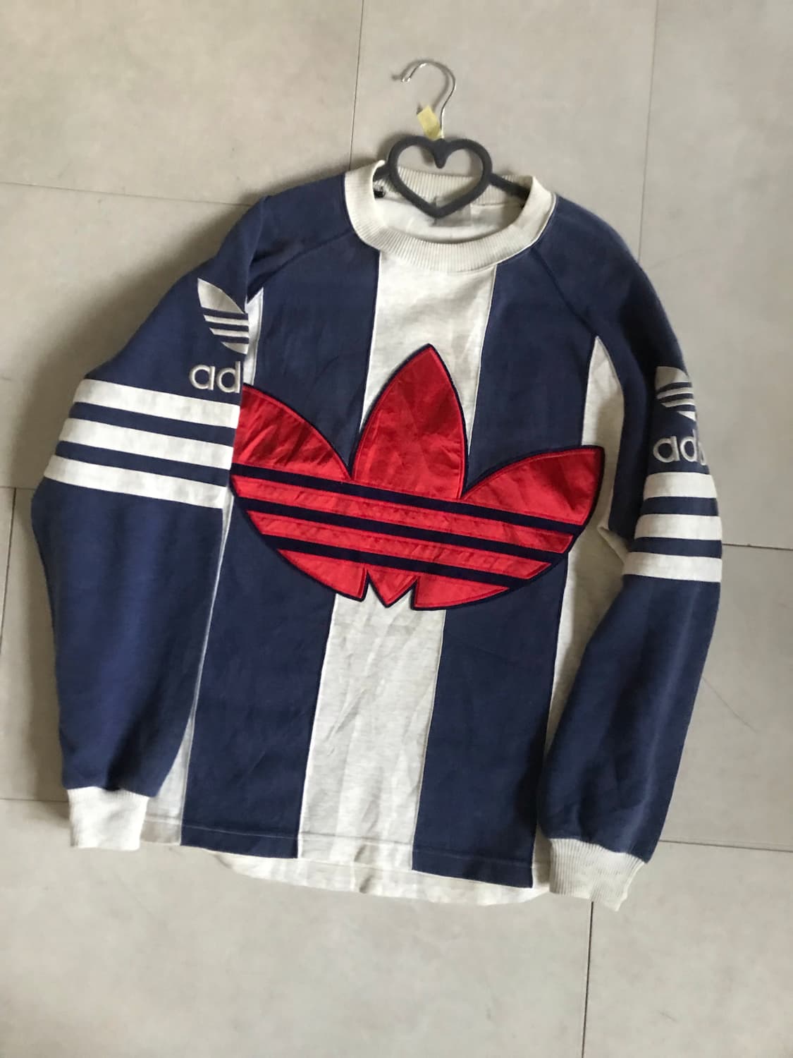 아디다스 올드스쿨 빅로고 맨투맨 상품이미지8