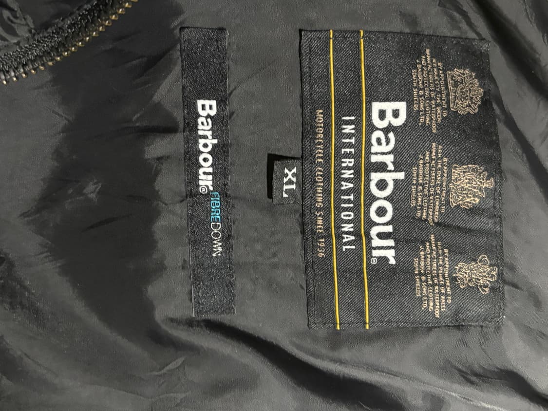 바버(barbour) 블랙 경량패딩 상품이미지3