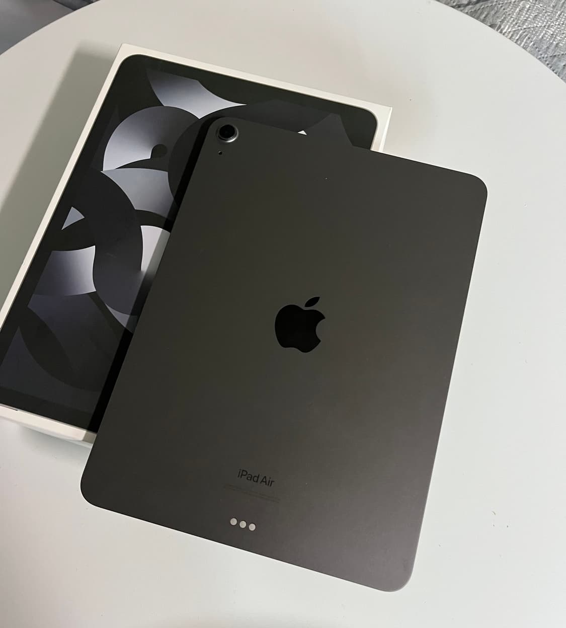 아이패드 에어5 wifi 64GB 스페이스 그레이 상품이미지1