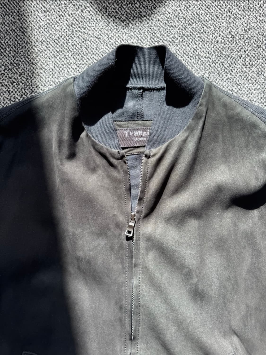 트랜짓 램스킨 봄버 상품이미지4