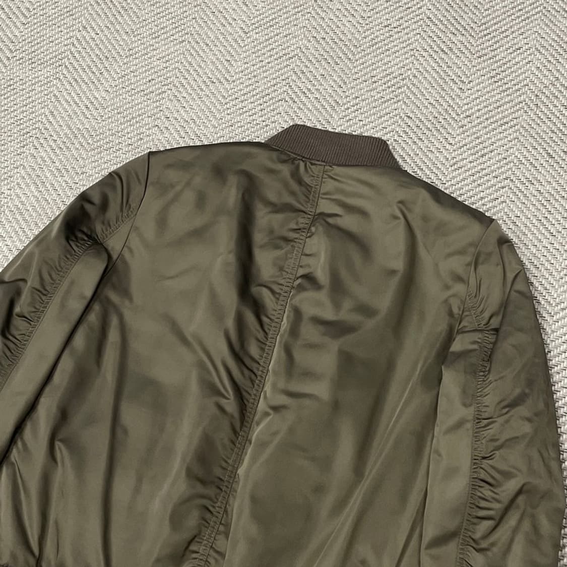 캘빈클라인 금장 로고 바시티 점퍼 v0089 상품이미지5