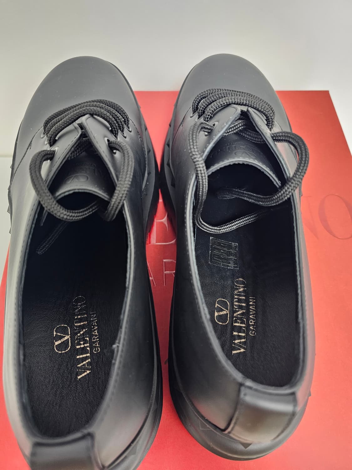 새상품 발렌티노 락스터드 남성 더비슈즈 블랙 44(국내매장판) 상품이미지4