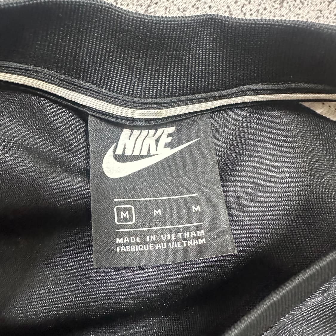 ✨ (바배) 나이키 엔지니어드 져지 블랙 반팔티  상품이미지4