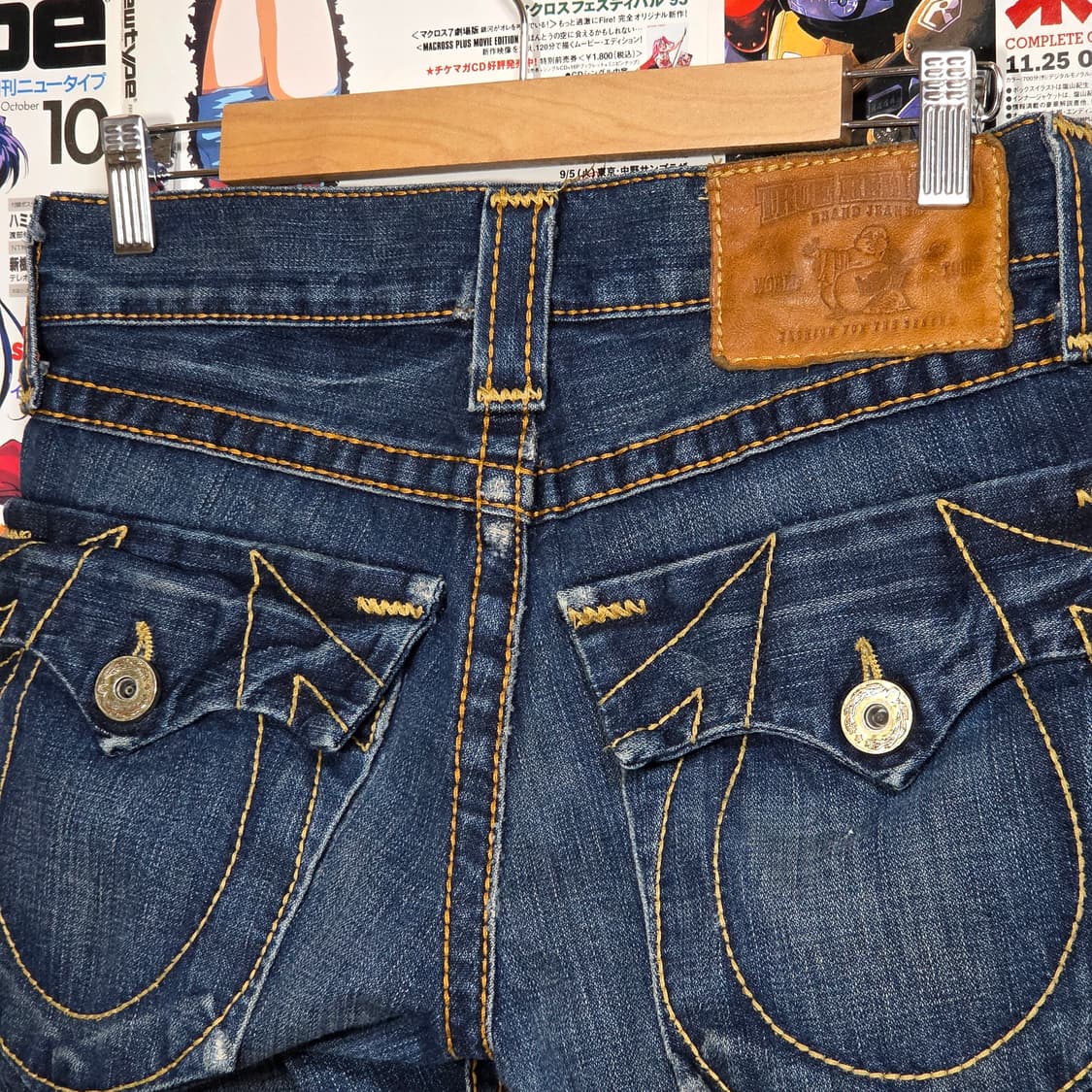 트루릴리전 데미지 워싱 부츠컷 데님 팬츠 상품이미지3