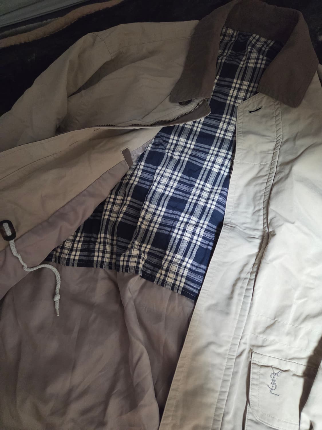 입생로랑 베이지자켓 상품이미지6