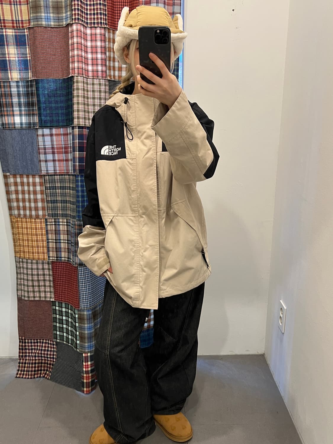 North face 베이지 바람막이  상품이미지2