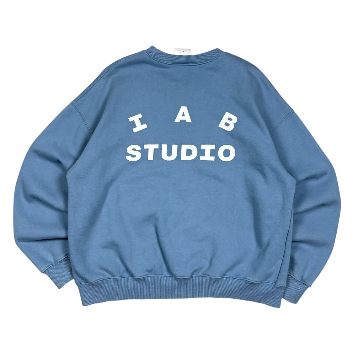 아이앱 스튜디오 스카이블루 맨투맨 상품이미지1