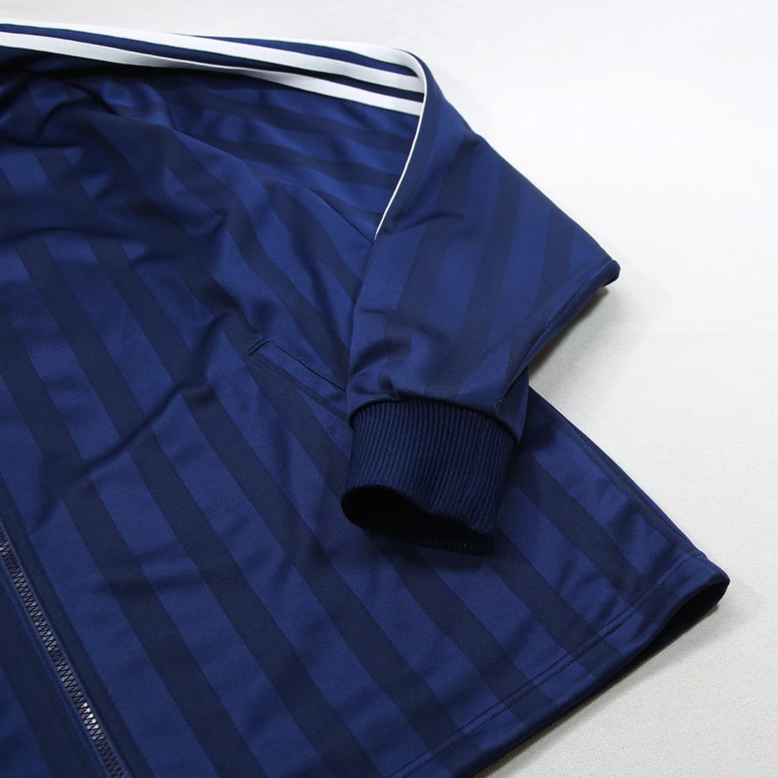 (착용컷) 아디다스 올드스쿨 트랙 자켓 (남성용 105) 상품이미지6