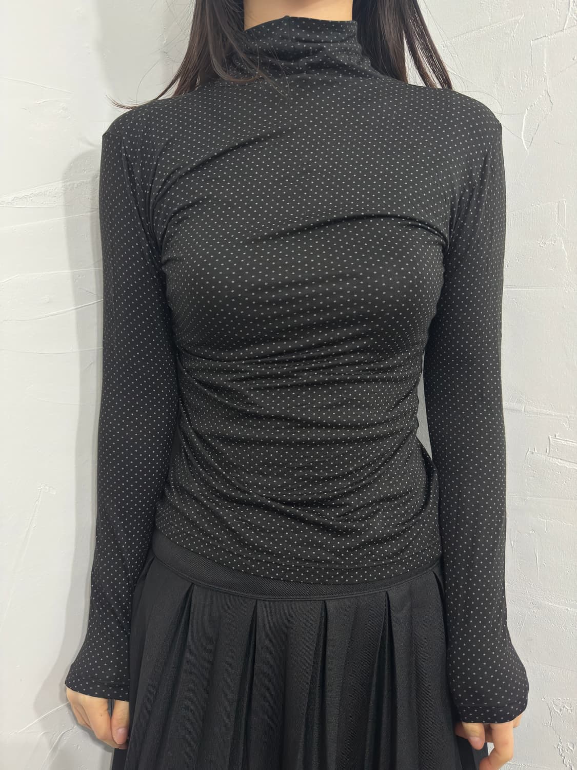 uniqlo dot longsleeve 상품이미지1