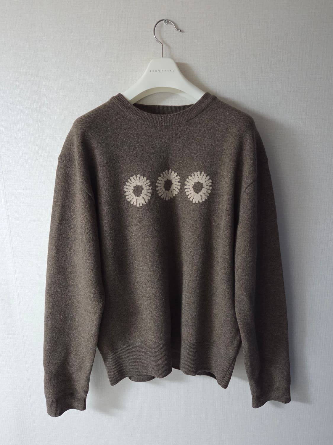 999휴머니티 램스울 시그니처 로고 크루넥 니트 L사이즈 상품이미지2