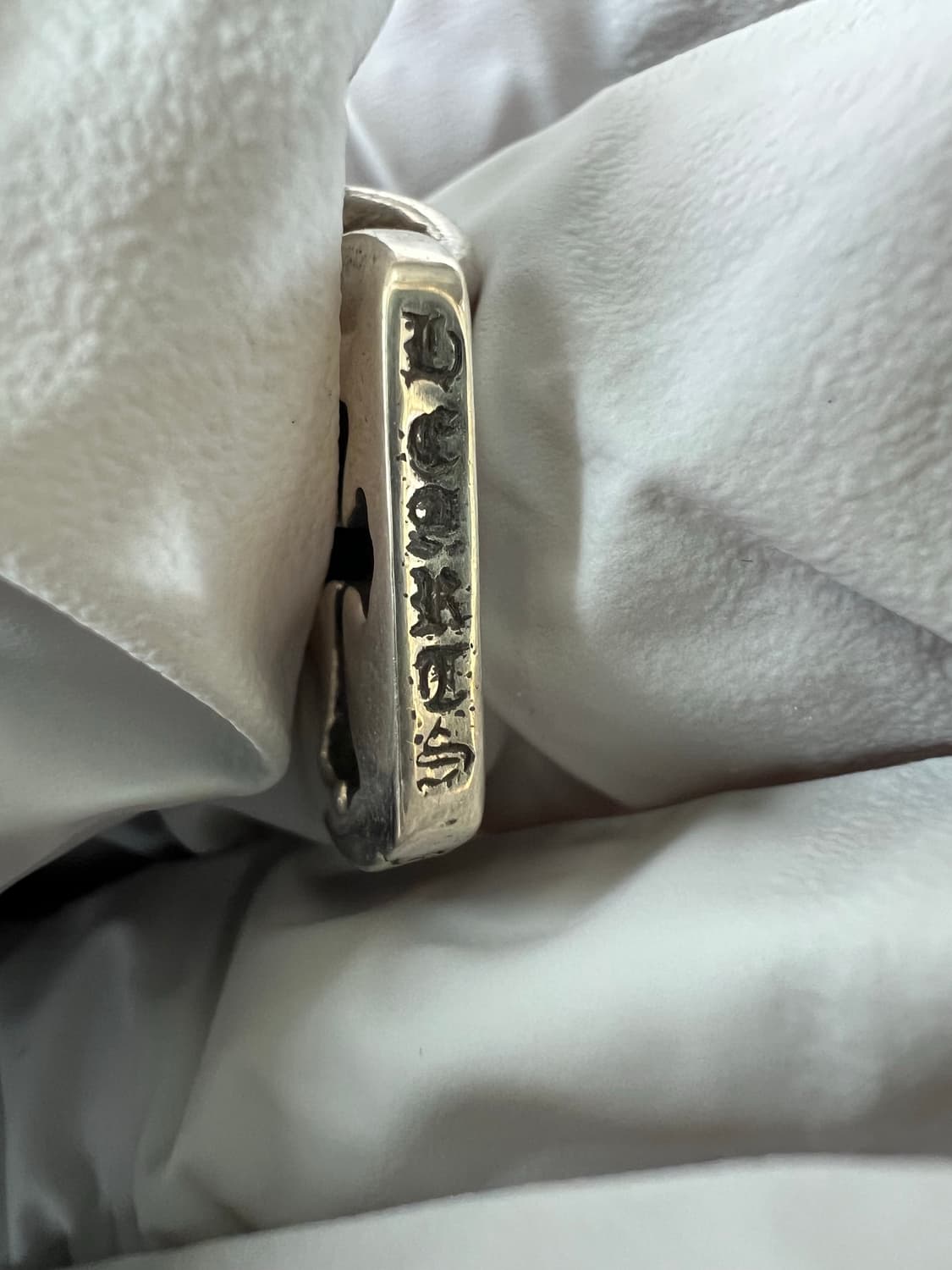 크롬하츠 타이니 컷아웃 도그택 상품이미지5