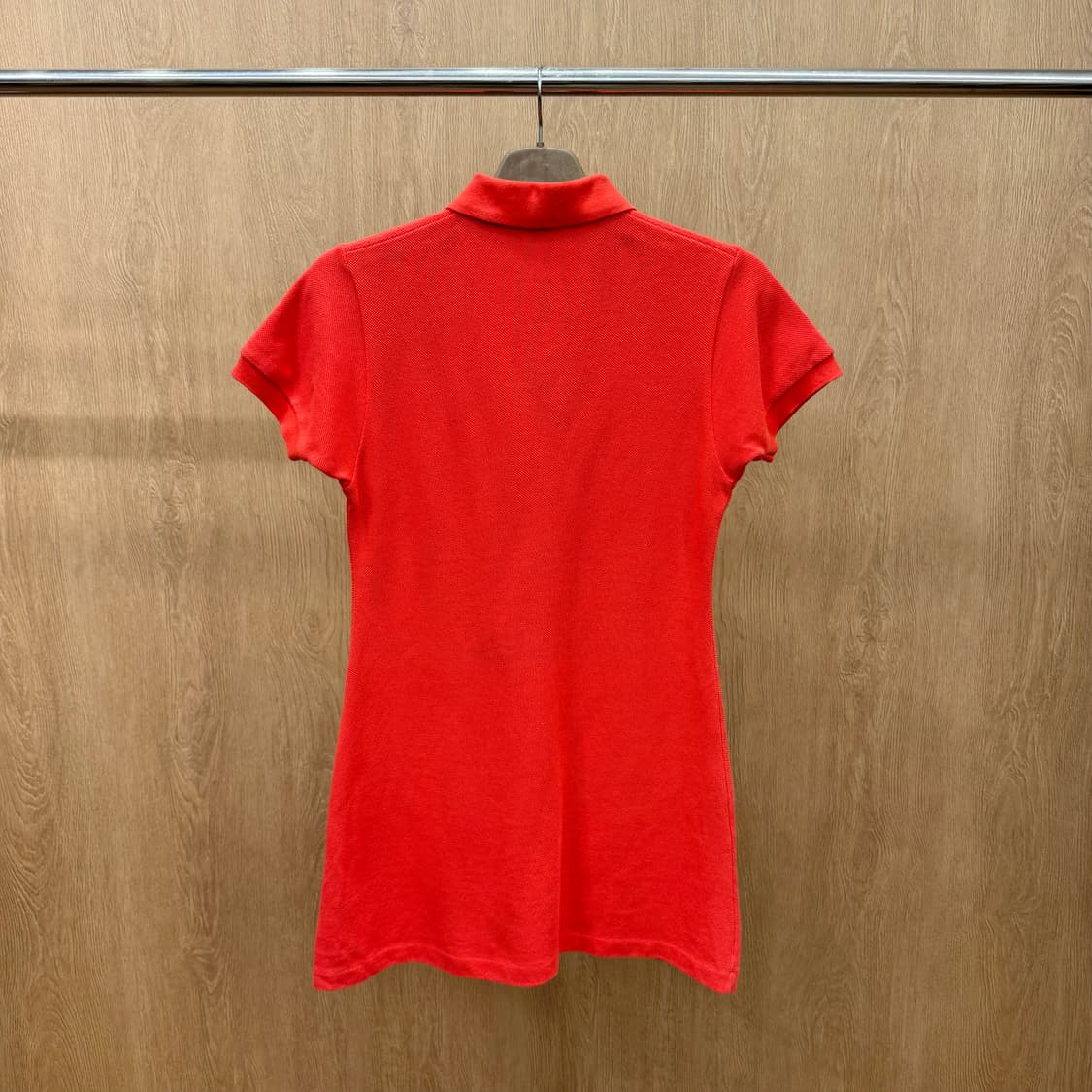 버버리 런던 PK 반팔 카라 원피스 클래식 로고 자수 디테일 레드 상품이미지3