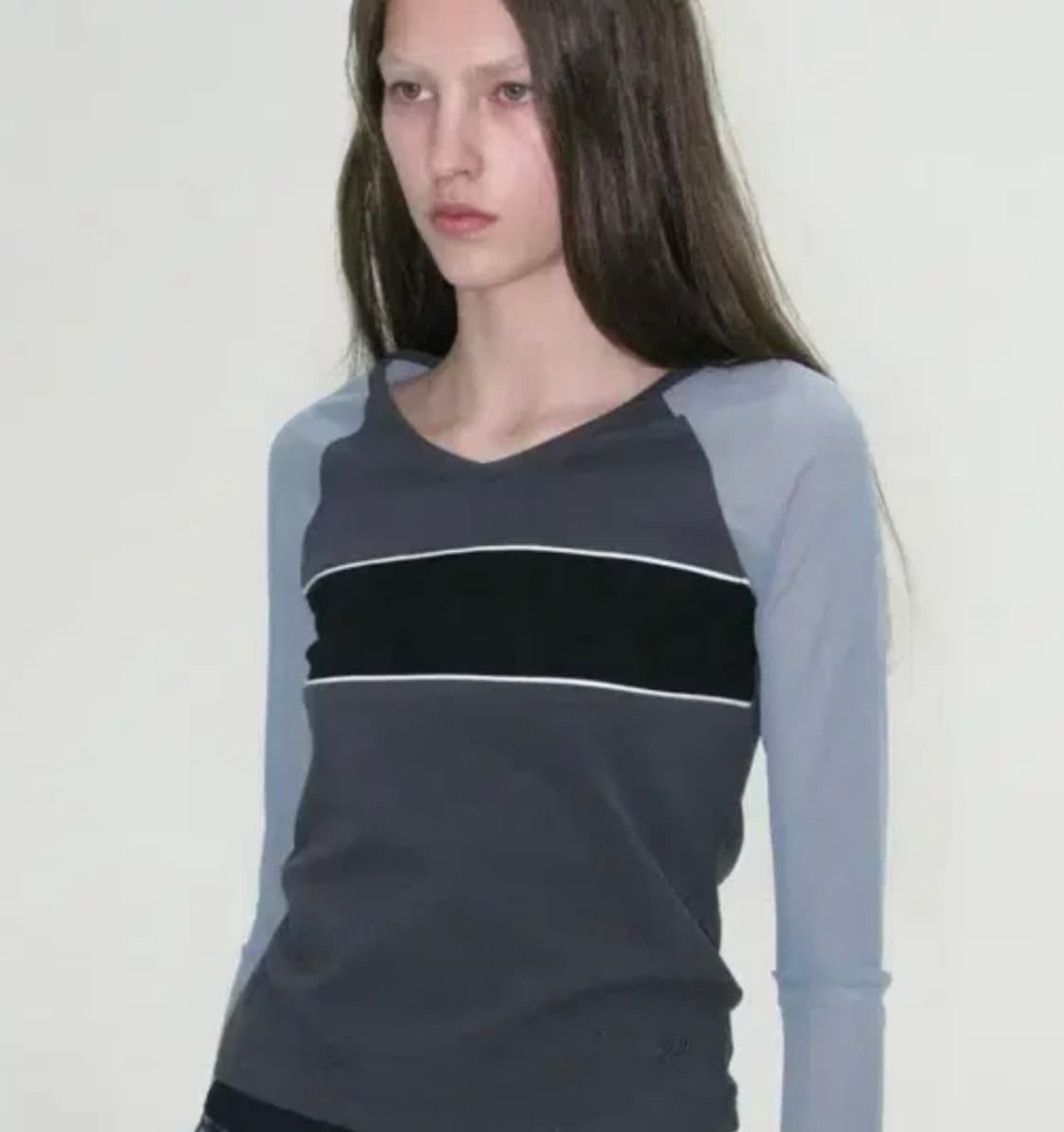 파르티멘토 우먼 브이넥 멀티 콤비 롱슬리브 티 차콜 상품이미지1