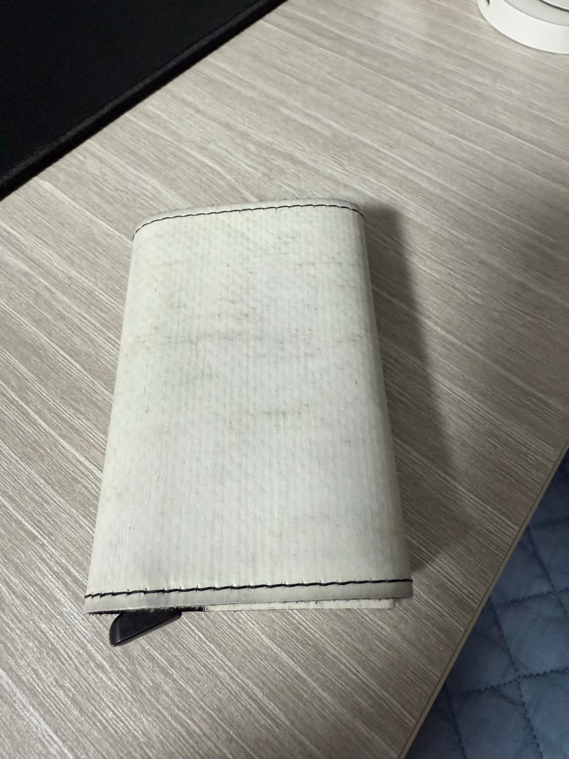 프라이탁 시크리드 카드지갑 화이트 상품이미지1