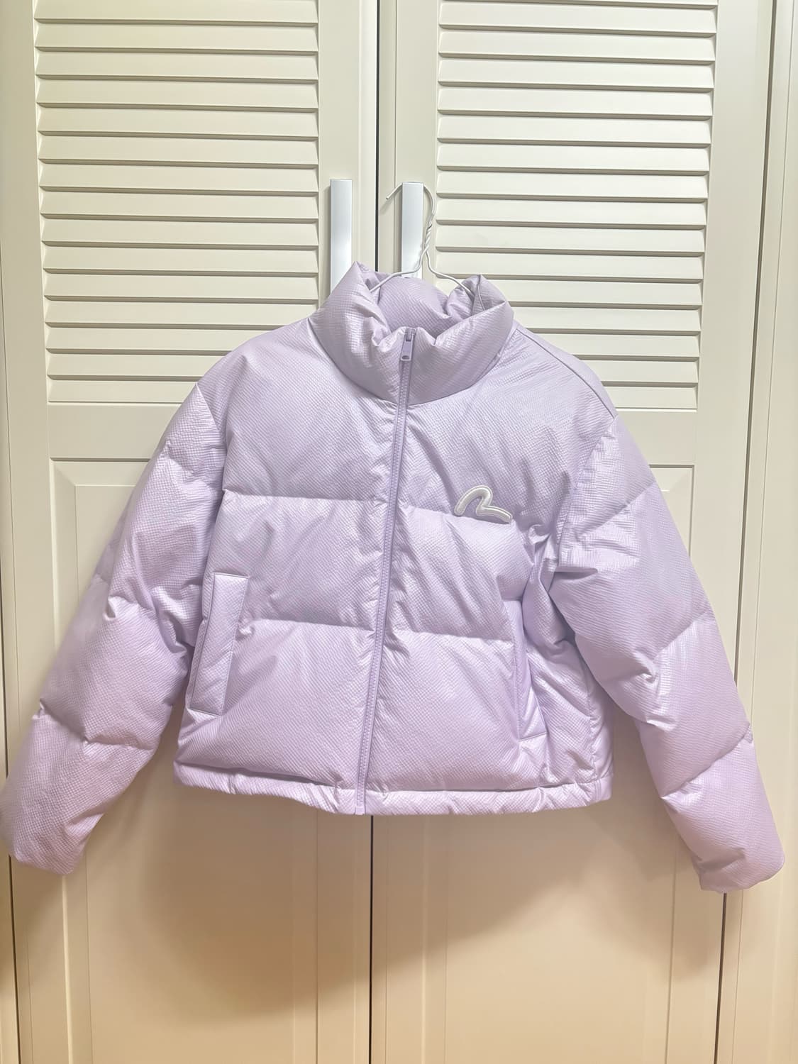 (정가 26만원)에비수 오리털 퍼플 숏패딩(새상품) 상품이미지1