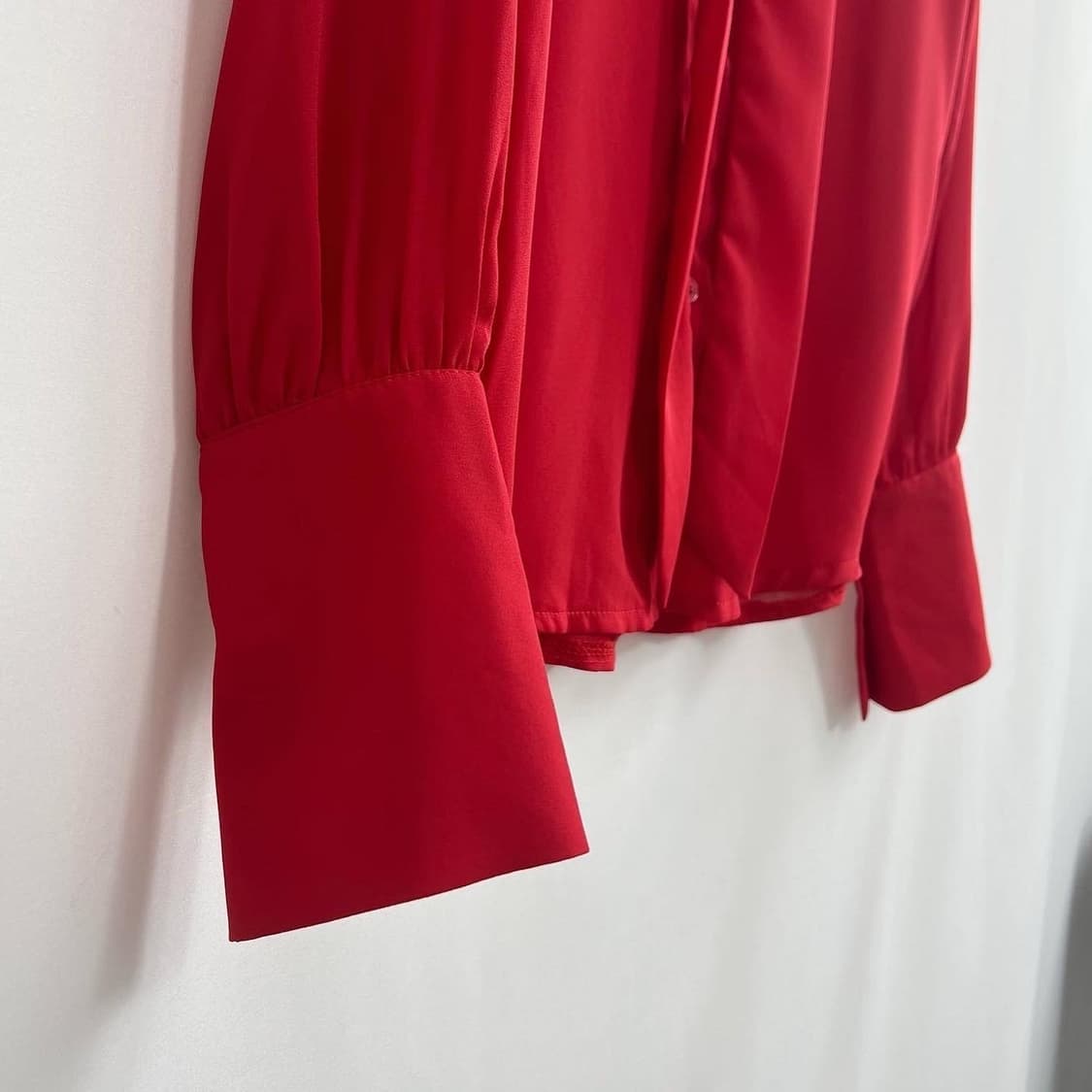 레드 커프스 블라우스 상품이미지8