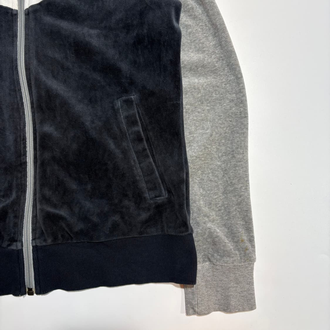 나이키 스우시 벨벳 배색 후드 집업 상품이미지3