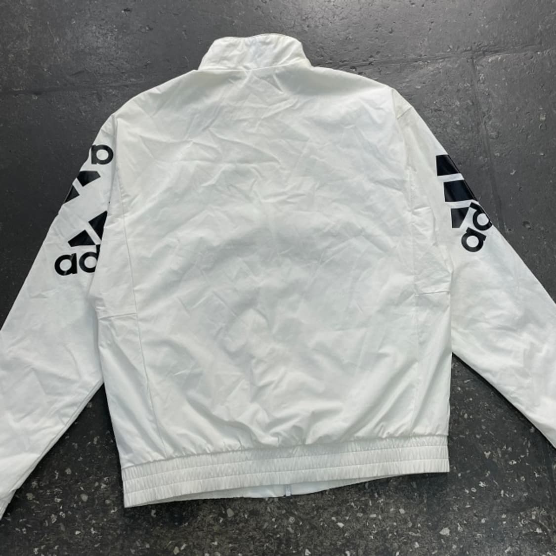 100 아디다스 바람막이  상품이미지5
