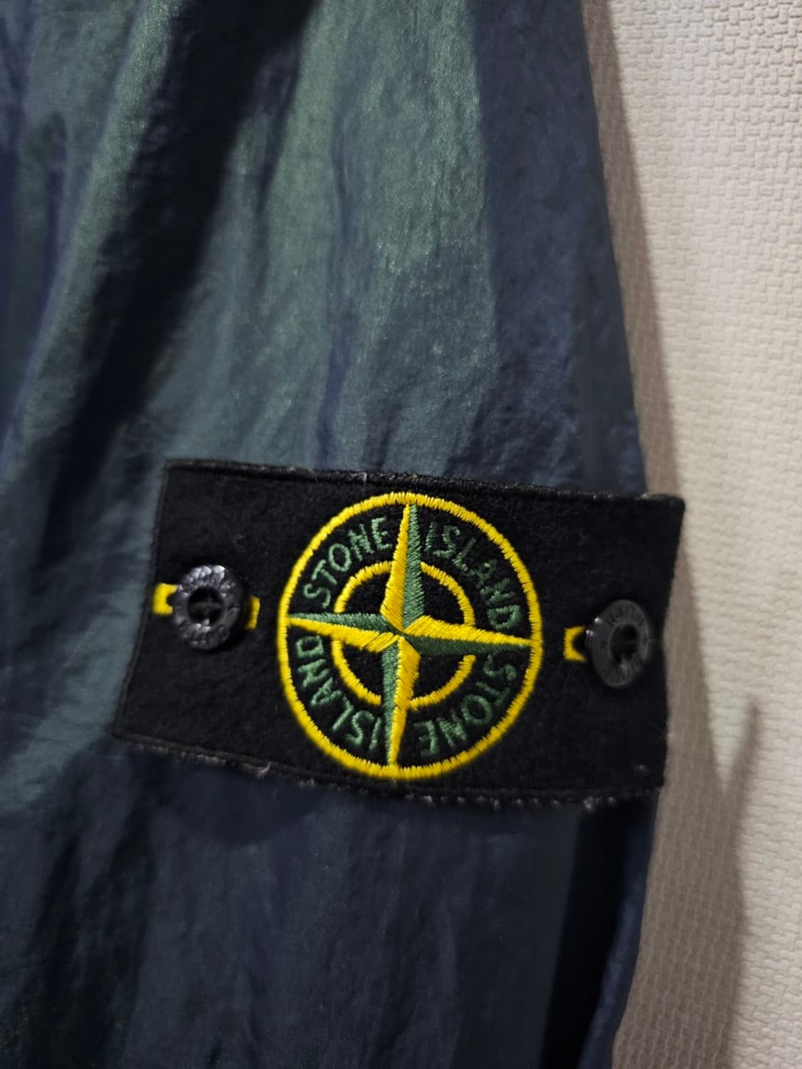 정품 스톤아일랜드 바람막이 점퍼 100 / L 상품이미지3