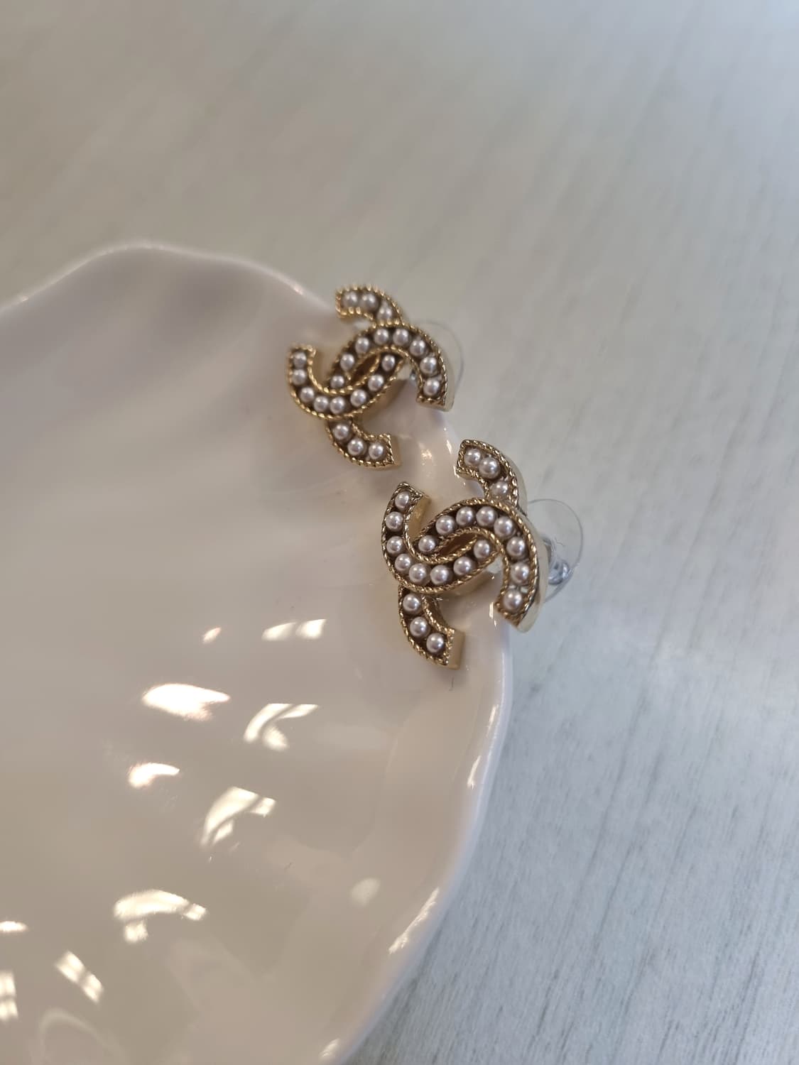 샤넬 진주 CC로고 귀걸이 업사이클링 상품이미지2