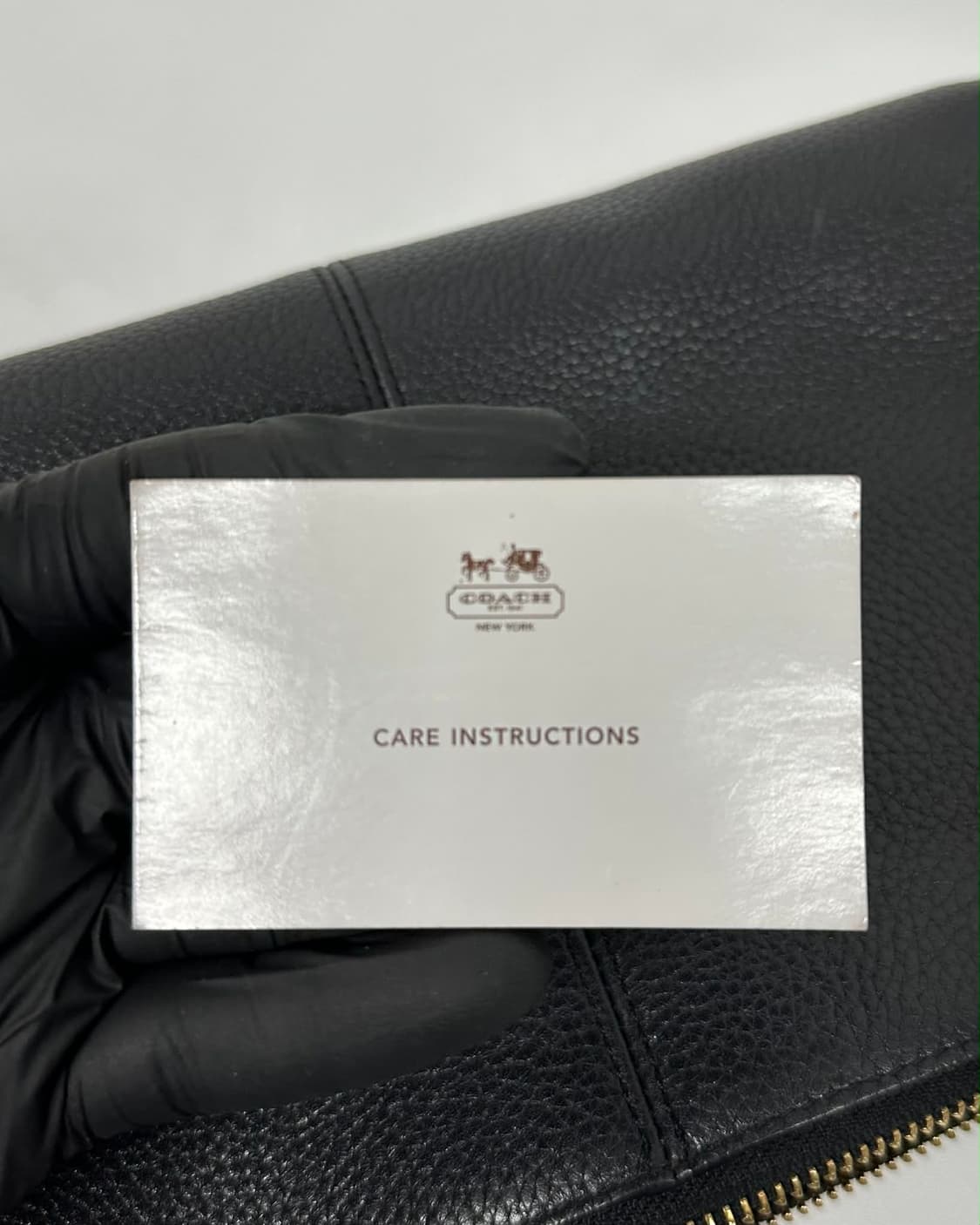 코치 블랙 마차 엠보 레더 숄더 호보백 상품이미지6