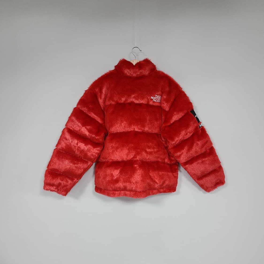 슈프림 x 노스페이스 남성 포우 퍼 눕시 자켓 레드 L 상품이미지5