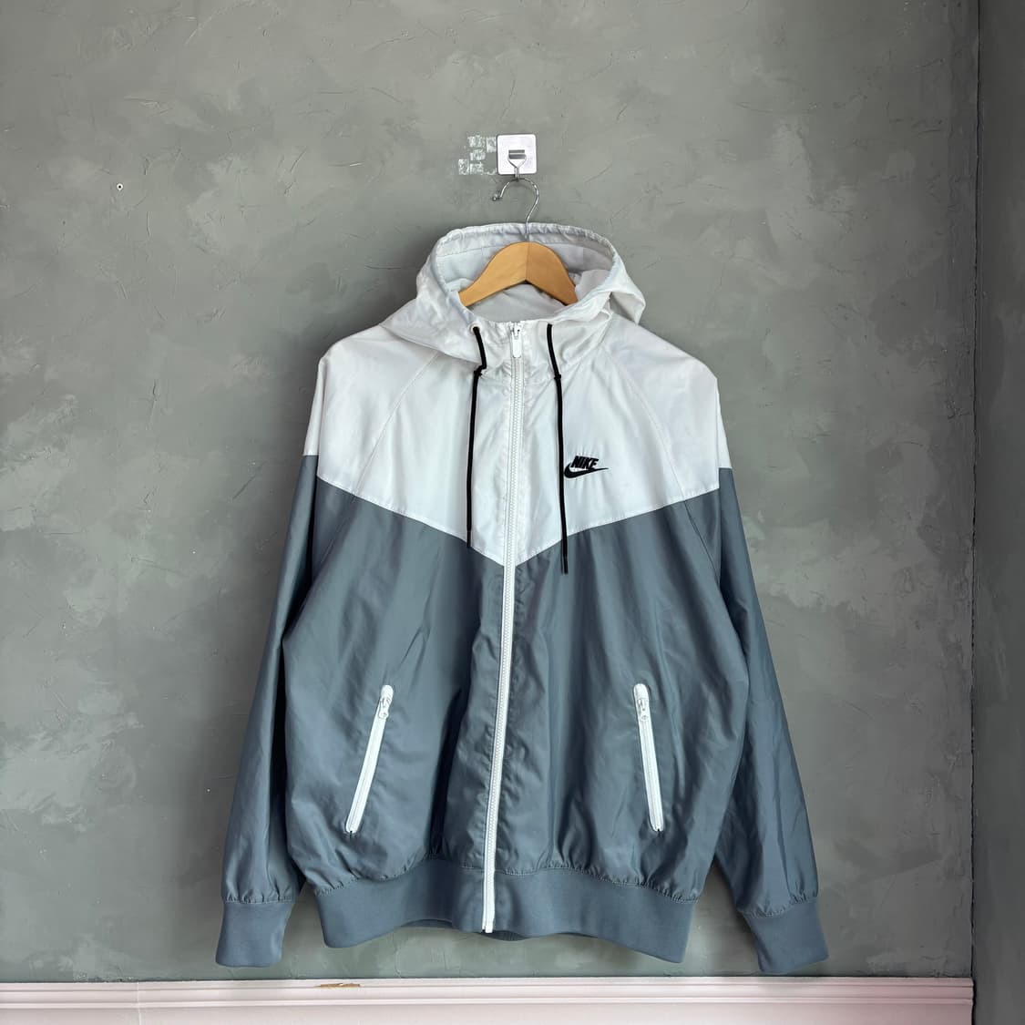 나이키 윈드러너 바람막이 화이트 그레이 상품이미지1