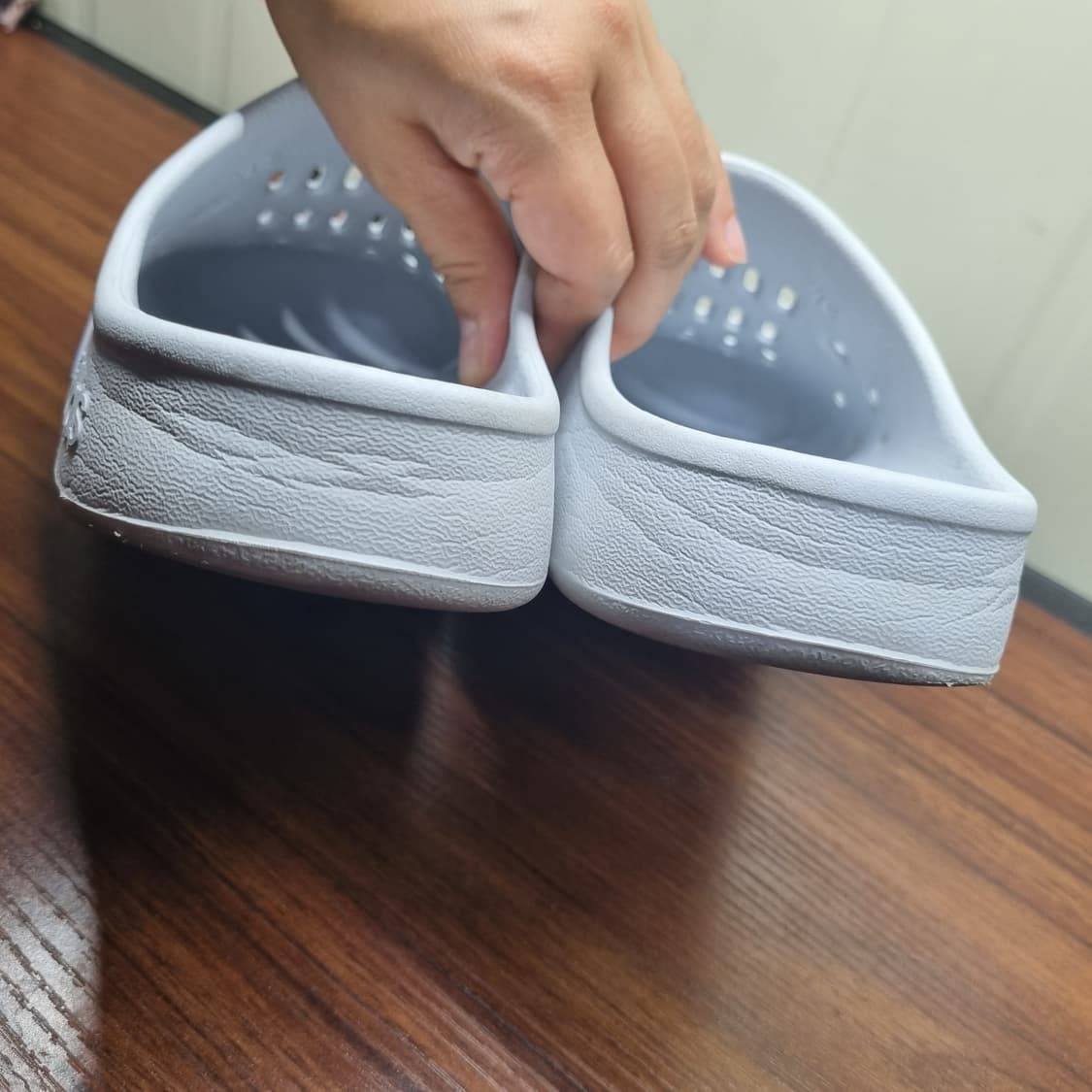 아디다스 아딜렛 클로그 스카이블루 255 상품이미지3