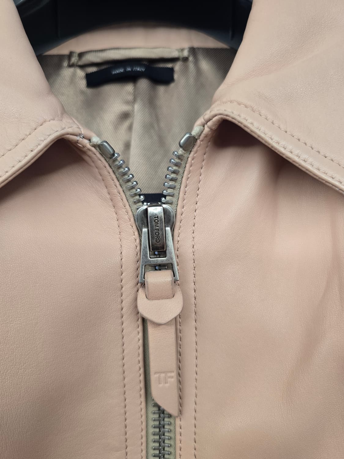 새제품) 톰포드 베이지핑크 램 레더재킷 52사이즈 상품이미지5