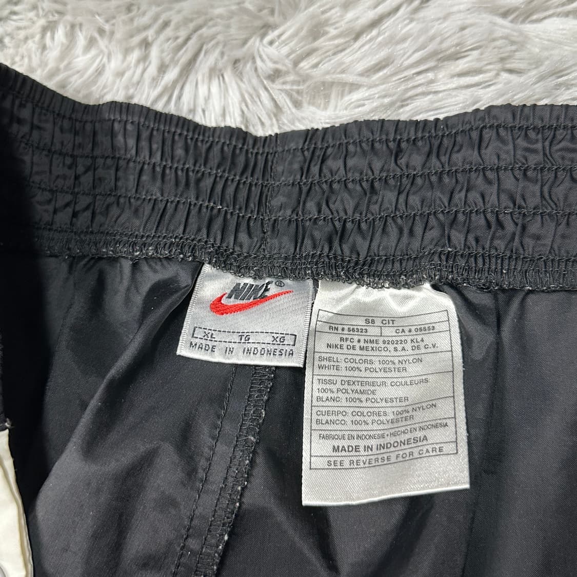 나이키 올드스쿨 90s 오버핏 사이드버튼 팬츠  상품이미지3