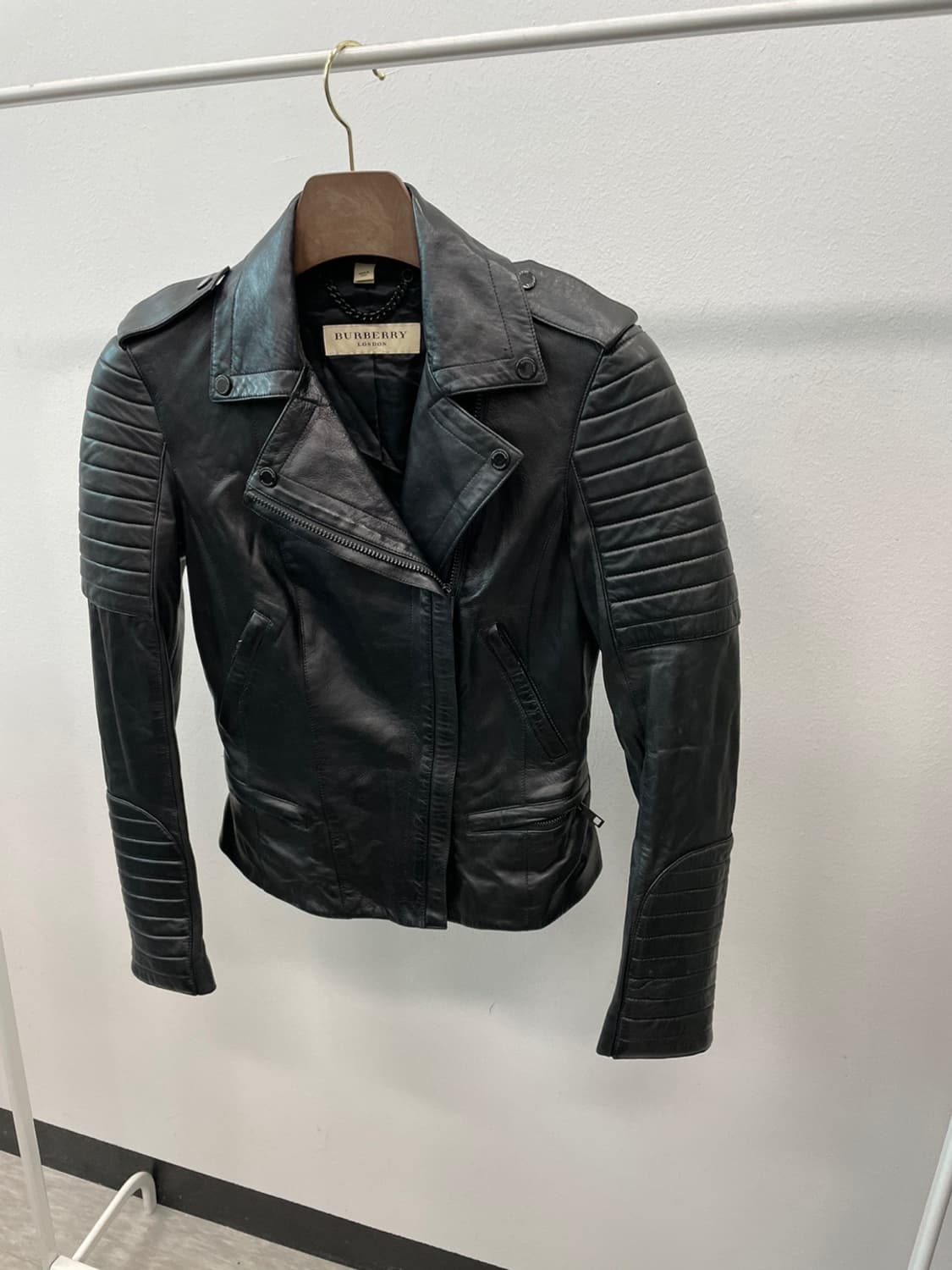 여) 버버리 런던 라이더 가죽자켓 상품이미지2