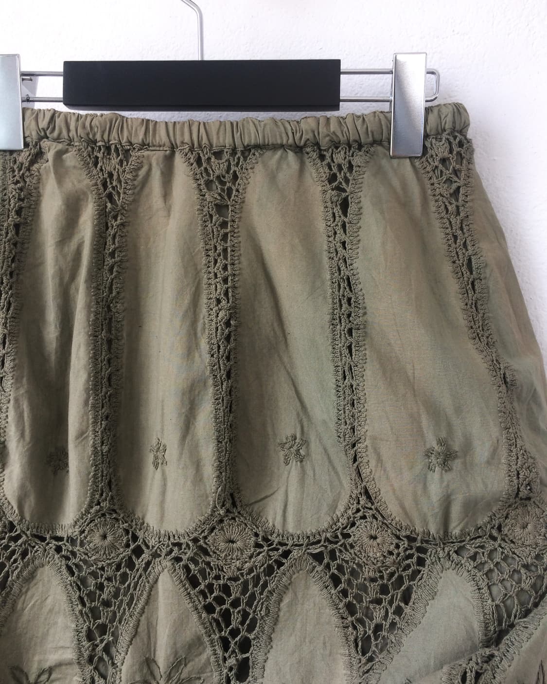 Crochet layer embroidery midi skirt 상품이미지4