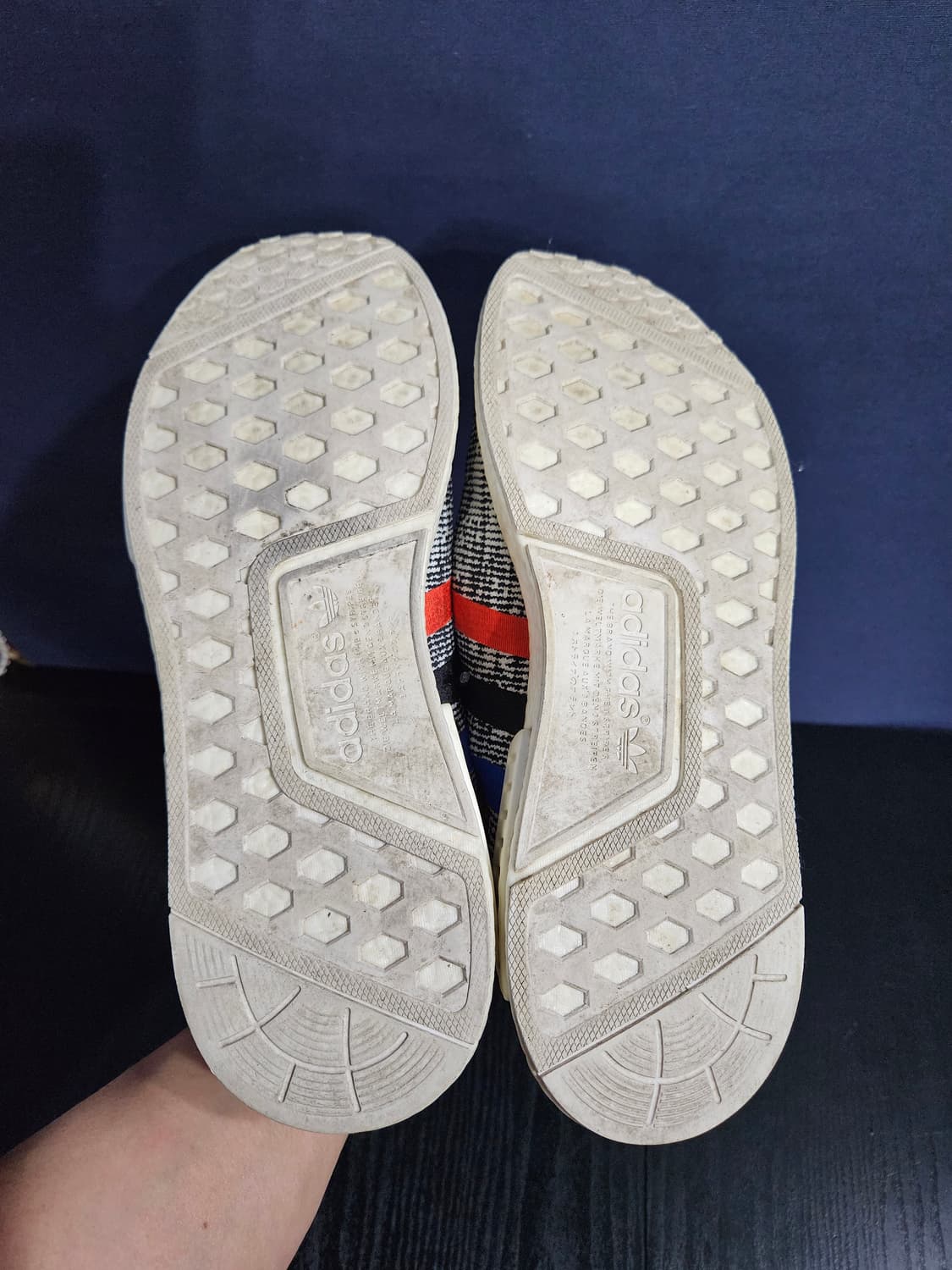 아디다스 NMD R1 프라임니트 블랙 남성 285 런닝화 스니커즈  상품이미지9