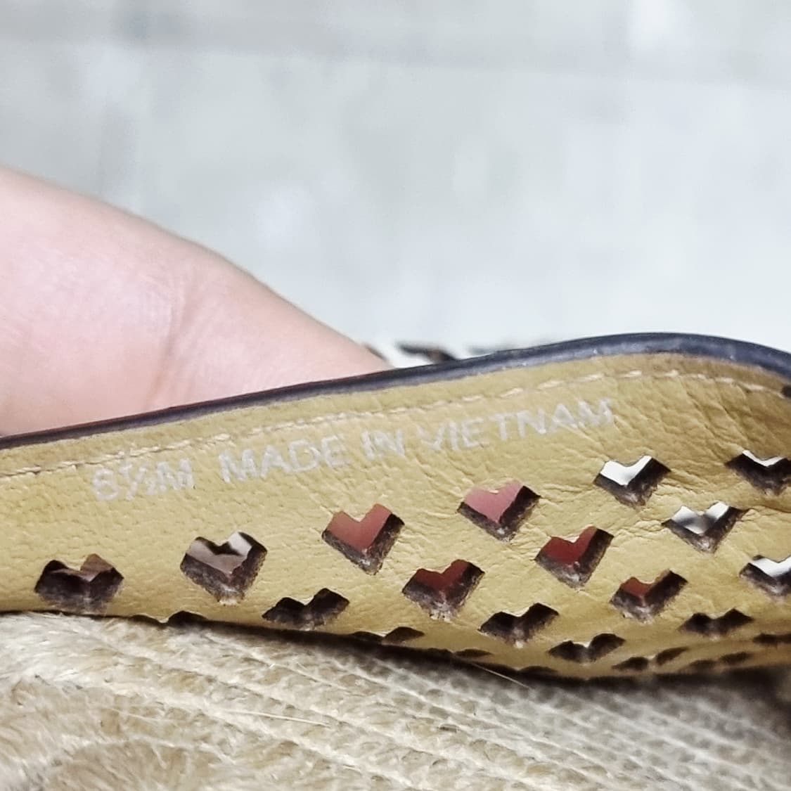 토리버치 하트펀칭 레더 에스빠드류 플랫 슈즈 (6.5/235) 상태좋음 상품이미지3