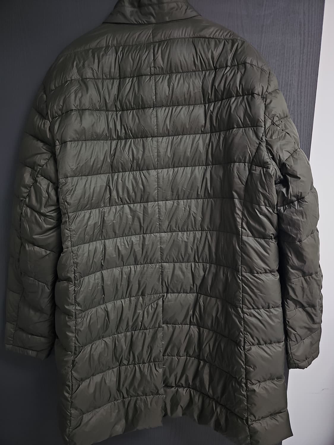 빈폴 정품 남성 구스패딩 코트스타일패딩 110사이즈
팝니다 상품이미지2