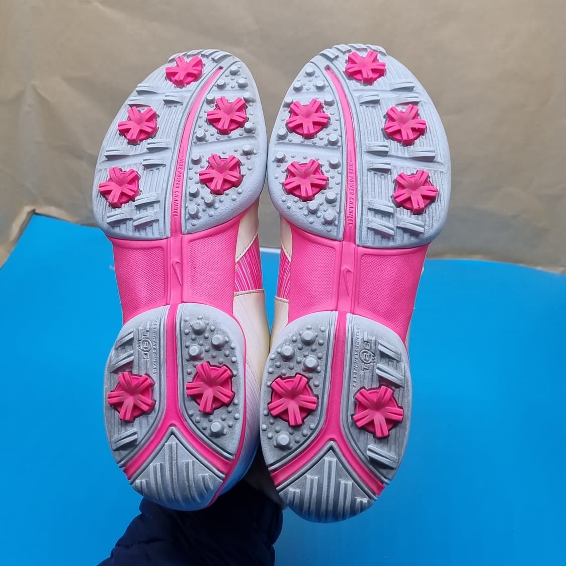 나이키 딜라이트 여성골프화245 상품이미지3